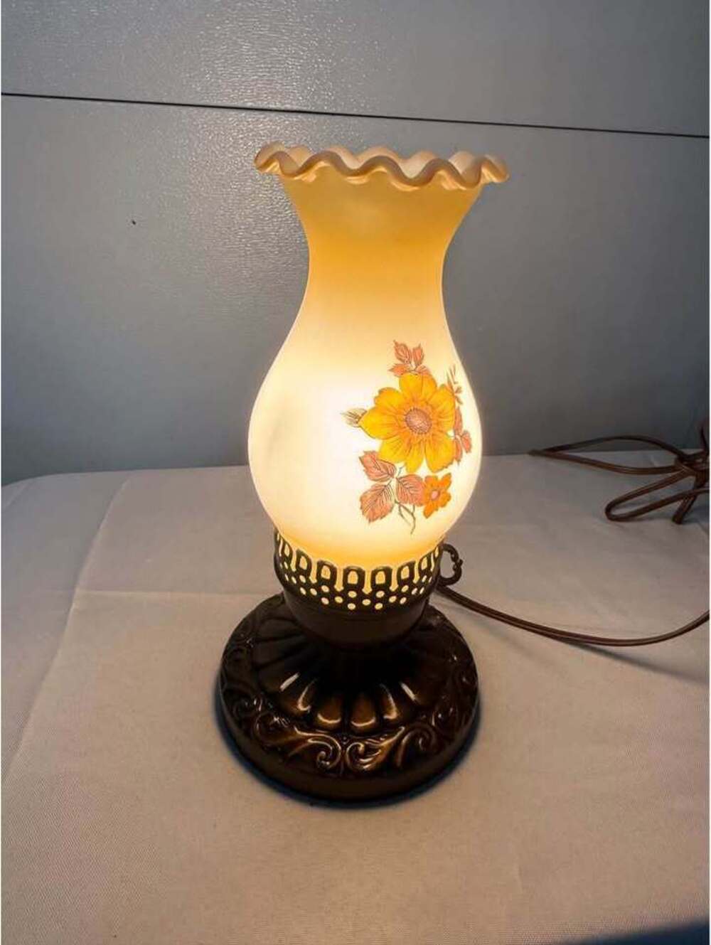 Vintage Floral Hurricane Lamp